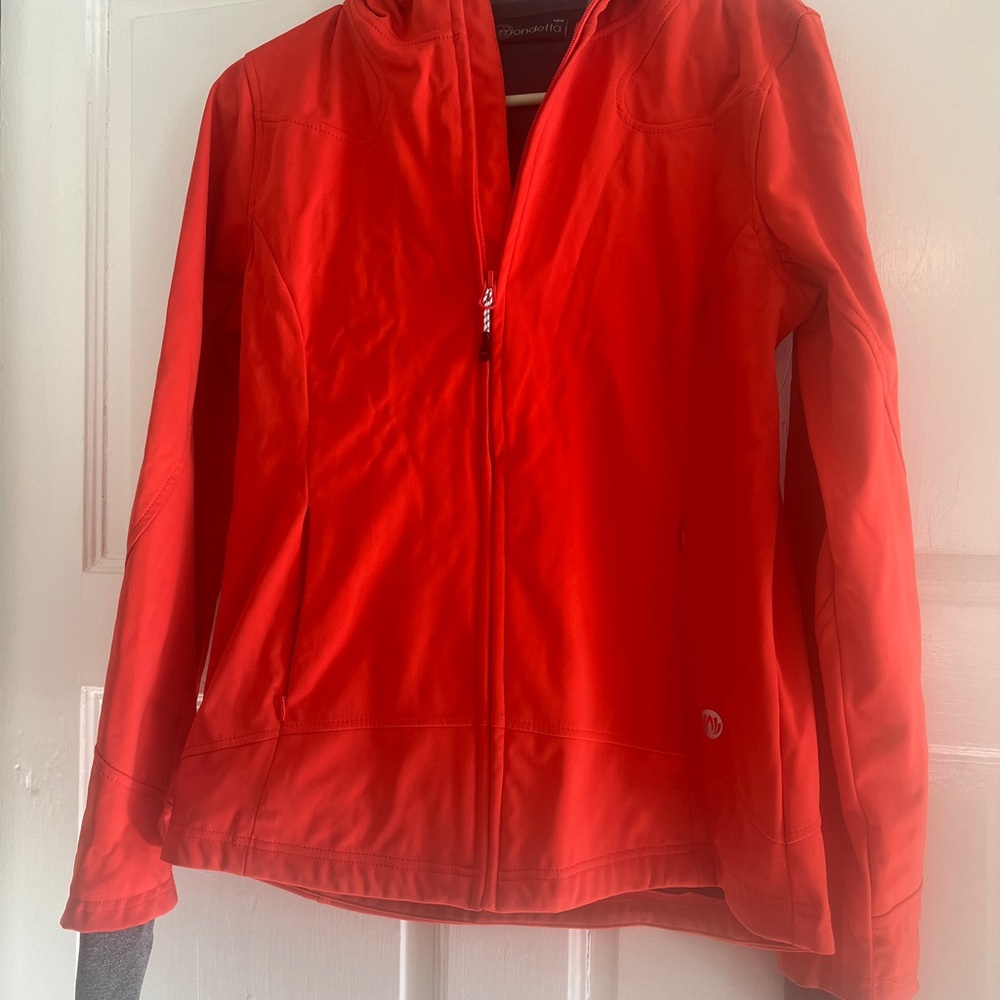 Beautiful Ladies M red windbreaker perfect for Fall weather